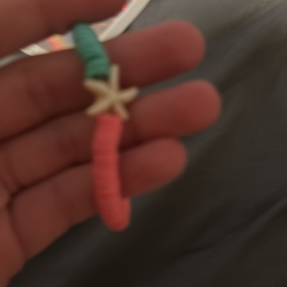 A petty kids bracelet! - Picture 2 of 3